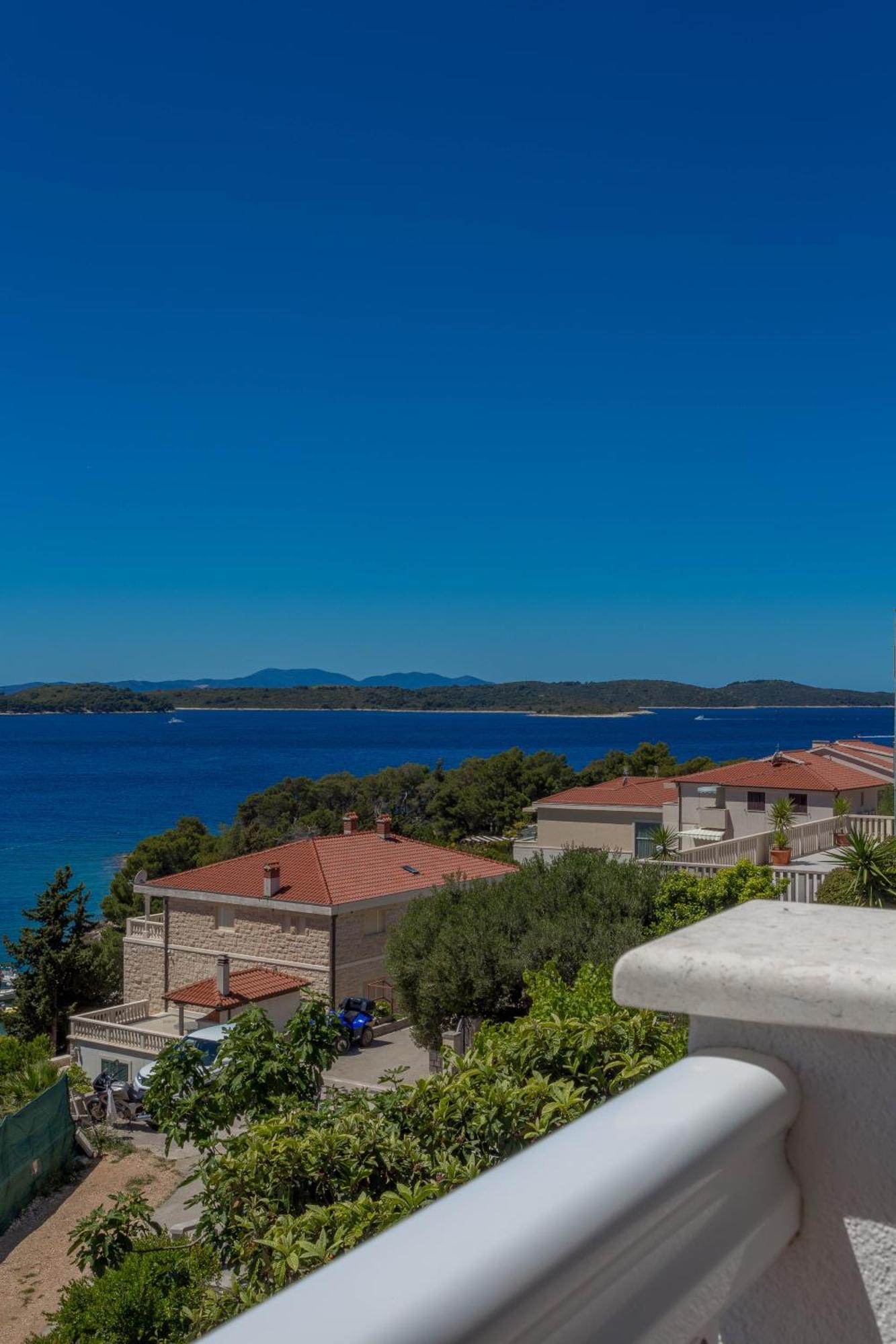 Tia Hvar Top View Apartment Hvar Town Luaran gambar
